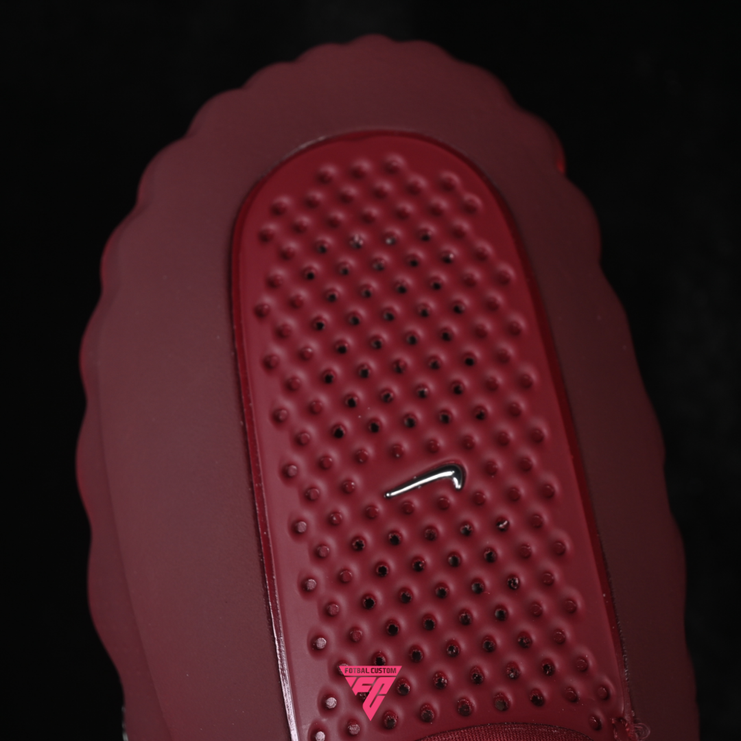 Nike Mind 001, Team Red University